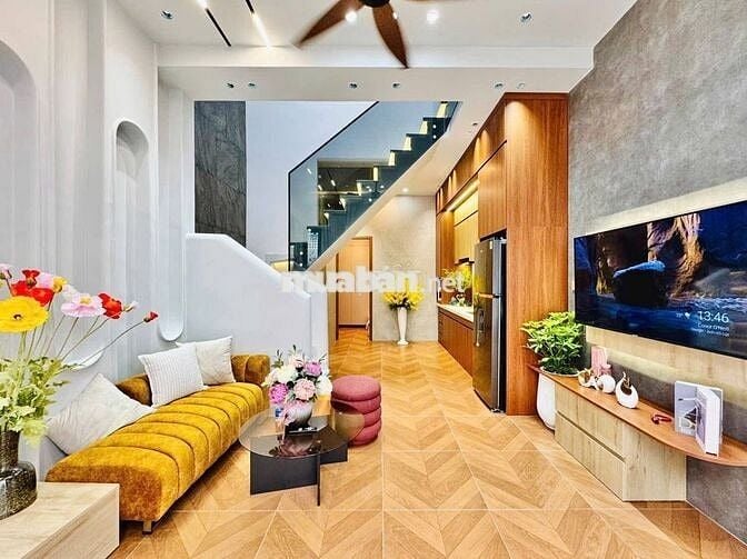 4.5 TỶ - NHÀ 36M² (4x9) HUỲNH VĂN BÁNH, PHÚ NHUẬN - 1 TRỆT 1 LẦU, 3 PN