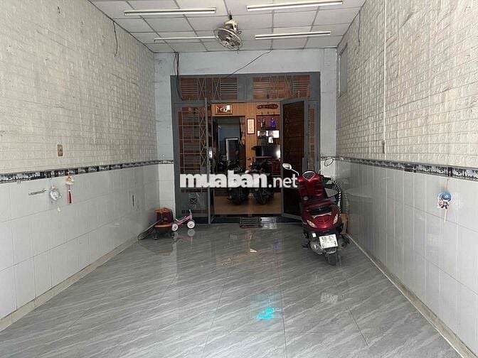 Mặt bằng đẹp ngay chợ Nguyễn văn quá, 30m2, 7tr