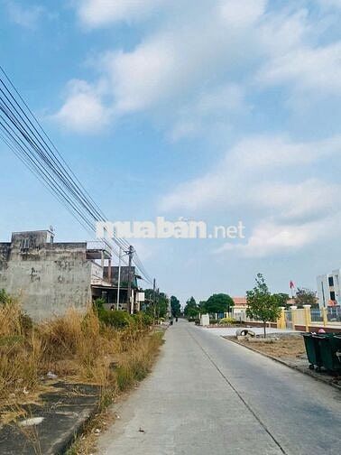 Cần bán đất tại Xã Lương Bình, Bến Lức, Long An ( cũ )