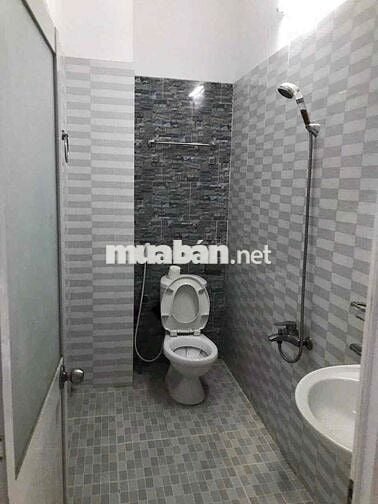 nhà cho thuê nguyên căn 1 trệt 3 lầu