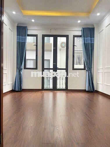 BÁN NHÀ PHỐ THẠCH BÀN LONG BIÊN 5 TỶ 35m 5 TẦNG MT 4m Ô TÔ KINH DOANH