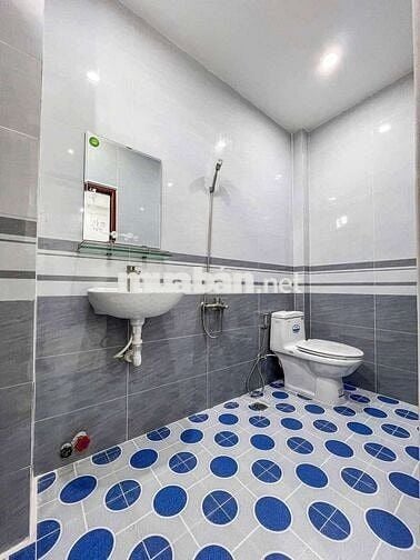 Bán nhà cấp 4 gác lửng SHR, dt 100m2 thuộc kdc Gia Hoà giá 760triệu