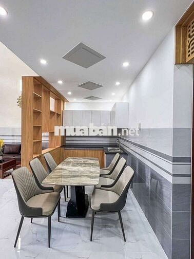 Bán nhà cấp 4 gác lửng SHR, dt 100m2 thuộc kdc Gia Hoà giá 760triệu
