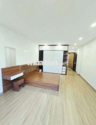Nhad phố THẠCH BÀN-CỔ LINH-AEON. LONG BIÊN-2ÔTÔ TRÁNH-THANG MÁY