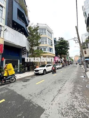 Cho Thuê Nhà Đường Trần Khắc Chân, Quận 1 ( Thang Máy - 4 Lầu Suốt )