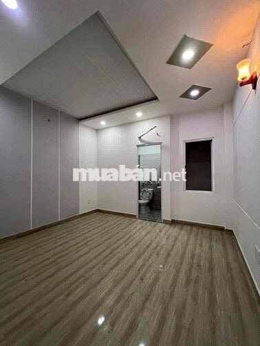 Cho thuê nhà HXH P14,GV, 5pn,5wc . Giá chỉ 15tr/ tháng