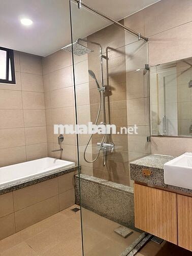 Cho thuê căn hộ 3PN  cao cấp khu Emerlad - Celadon City . Ở được Liền