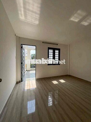 Cho thuê nhà HXH P14,GV, 5pn,5wc . Giá chỉ 15tr/ tháng