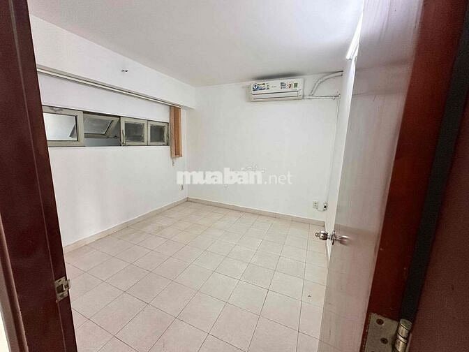 Mặt bằng MT Phạm Văn Đồng, 2 tầng, 3 phòng ngủ, bếp, 2 máy lạnh, đậu ô
