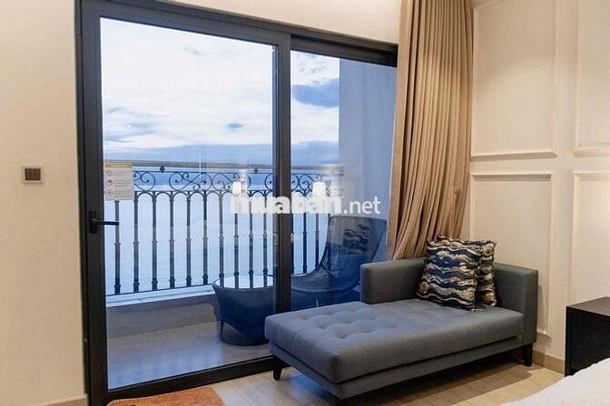 cần bán căn góc 2 ngủ, tại khách sạn 5* godenbay