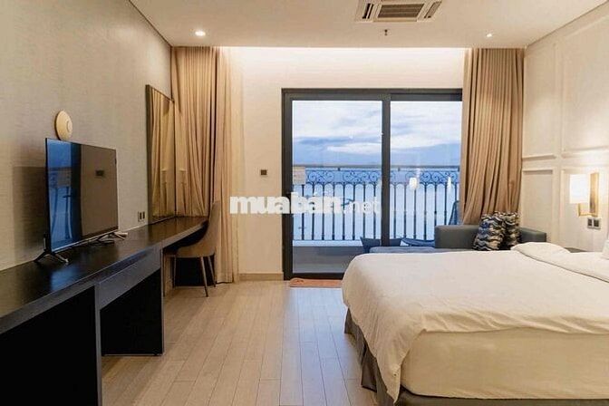 cần bán căn góc 2 ngủ, tại khách sạn 5* godenbay