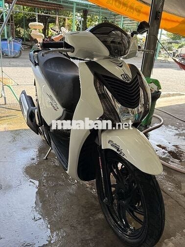 SHVN 150i 2015 Trắng Đen mới 95%