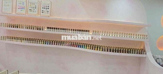 🌸 Mình cần sang lại tiệm Nail & Massage đang hoạt động tốt tại Huỳnh