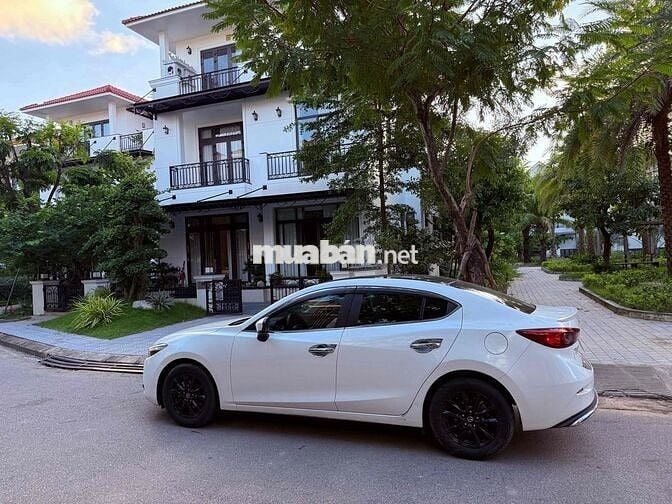 Mazda 3 2019 1.5L Premium - 67000 km