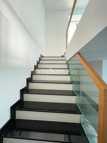 Bán nhà hẻm xe tải Đỗ Nhuận, 90m2 không lộ giới, 3 tầng, Chỉ 6tỷ9 TL