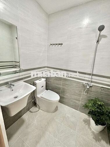 Căn Hộ An Ninh Cao Cấp Ngay Hoàng Hoa Thám Giá Chỉ 6tr