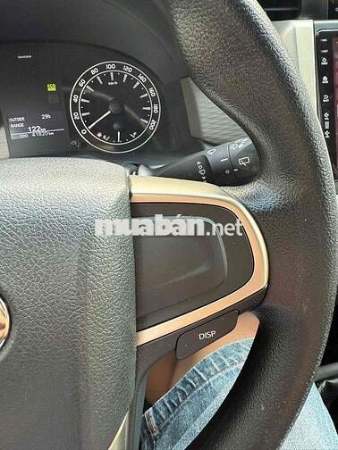 Toyota Innova 2017 2.0E - 42000 km