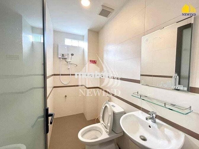 Căn Hộ Ban Công Thoáng Mát Ngay Chợ Nguyễn Văn Trỗi