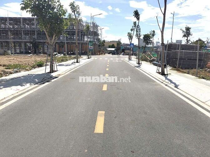 Bán lô đất nền Mk Central City tại Phan Rang 4,5 tỷ, 136m2 giá tốt