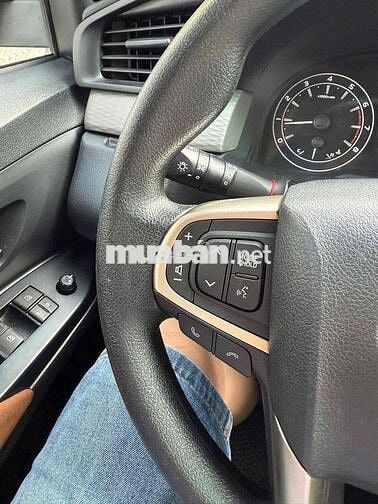 Toyota Innova 2017 2.0E - 42000 km