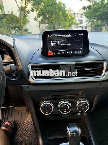 Mazda 3 2019 1.5L Premium - 67000 km