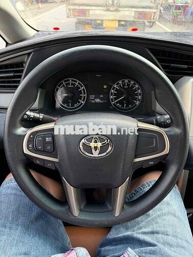 Toyota Innova 2017 2.0E - 42000 km