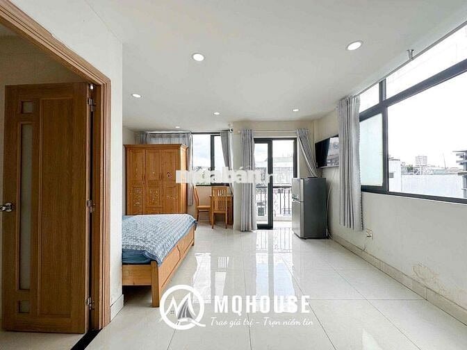 STUDIO BANCOL CỬA SỔ ĐÓN NẮNG CỰC CHILL_NGAY TRUNG TÂM QUẬN 3_TRỐNGSẴN