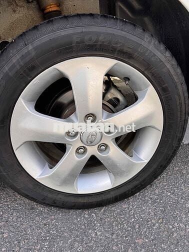 Hyundai Avante 2012 1.6 AT - 14560 km