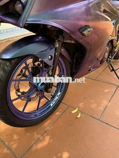 Bán xe Suzuki gsx r150 xanh đổi màu