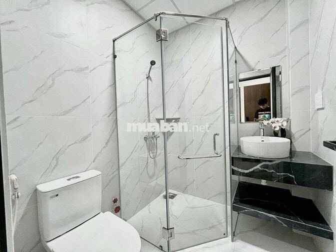 CĂN HỘ NT XỊN MỚI 100% MÁY GIẶT RIÊNG_Full NT Có Thang Máy Bảo Vệ