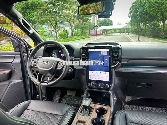 Ford Everest 2025 Titanium Plus 2.0L 4x4 AT - 4000