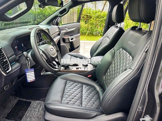 Ford Everest 2025 Titanium Plus 2.0L 4x4 AT - 4000