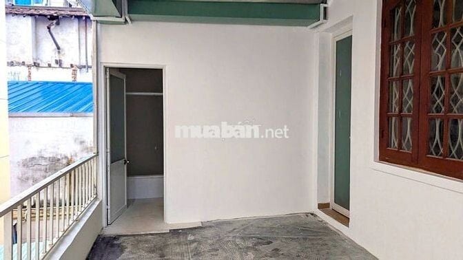 Cho Thuê Nhà Rộng Đường Hoàng Văn Thụ, Phú Nhuận (Ngang 10m Siêu Rộng)