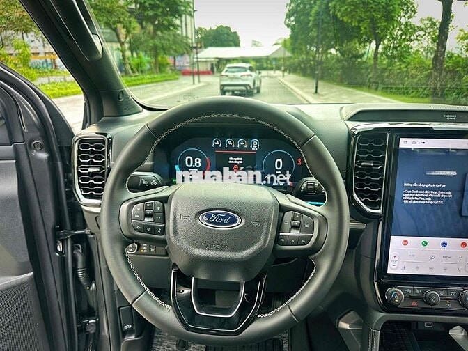 Ford Everest 2025 Titanium Plus 2.0L 4x4 AT - 4000