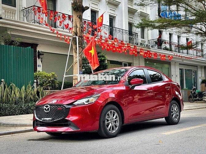 Mazda 2 2025 1.5 AT - 6000 km