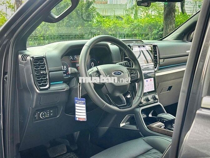 Ford Everest 2025 Titanium Plus 2.0L 4x4 AT - 4000