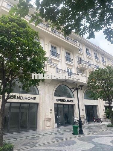 ❤️cơ hội vàng ➡️Chính Chủ bán Nhà  tiền đường 39-KDT Vạn Phúc. 🔹 D
