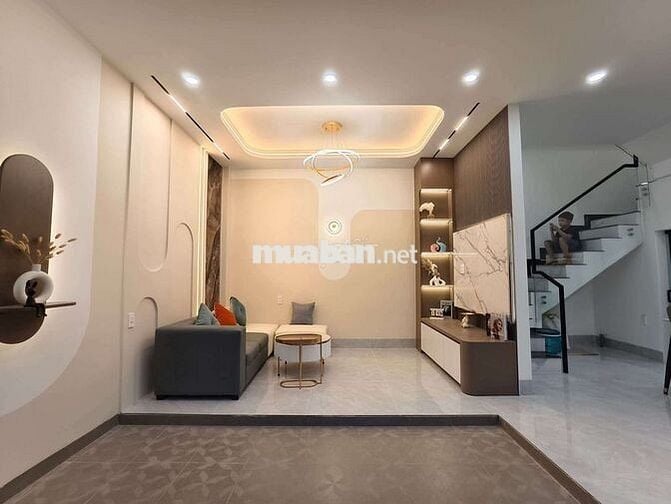 Ô TÔ ĐẬU TRƯỚC NHÀ - VỊ TRÍ ĐẸP LẮM GẦN KDC HỒNG PHÁT