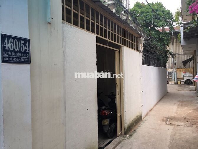 Bán nhà cấp 4, hẻm đường Nguyễn Tất Thành, Quận 4 cũ