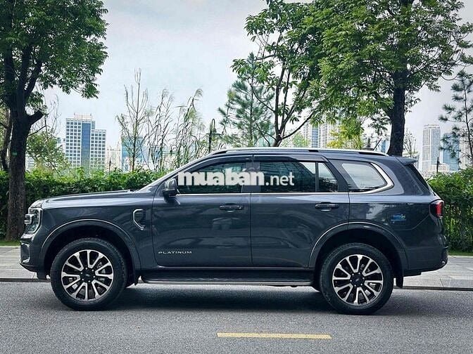 Ford Everest 2025 Titanium Plus 2.0L 4x4 AT - 4000