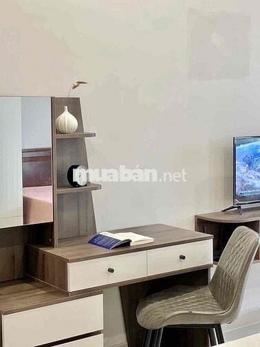 Phòng full nội thất siêu tiện nghi ib gấp ạ