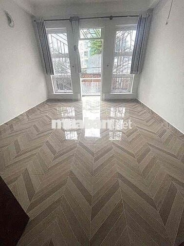 NHÀ THUÊ 4PN GẦN CHỢ PHẠM VĂN HAI P.2 TÂN BÌNH