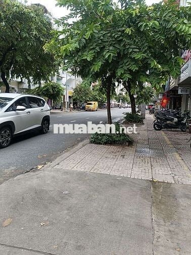Hẻm y hình đăng. Nguyễn đình chiểu,Q3. DT:4,8x12,5mCN: 60m giá10,8 tỷ