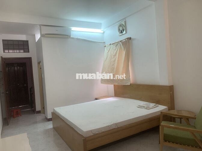 P. mới sạch thoáng có cửa sổ, full nội thất ngay tr. tâm giáp Q1&3,10