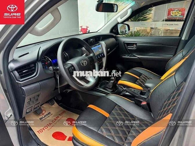 Fortuner 2.4 (MT) 2019. Hỗ trợ vay. Bảo hành 1 năm