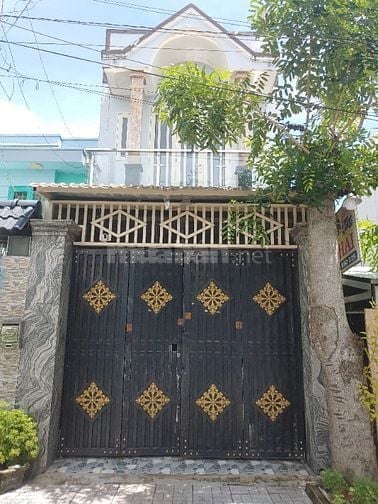 Nhà 1trệt 1 lầu 4x18 mặt tiền sát bên chợ KDC Phú Sinh