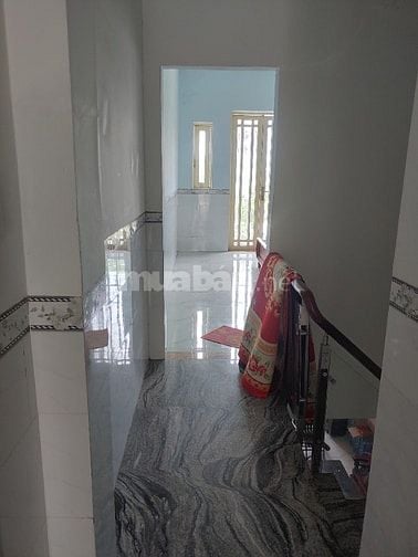 Nhà 1trệt 1 lầu 4x18 mặt tiền sát bên chợ KDC Phú Sinh