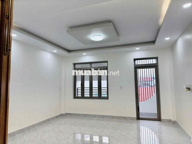 NHÀ MẶT TIỀN K300 - 129D Nguyễn Minh Hoàng, P.12, TB, có thang máy