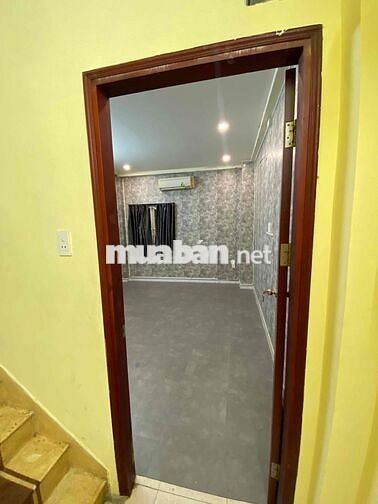 Cho thuê phòng trọ 15m² có máy lạnh, dán tường đẹp – Nguyễn Trọng Tuyể