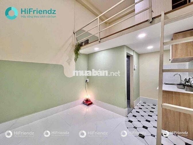 Hơn 60P Mới 100% Ngay Gigamall, ĐH Luật 4N4X Thoải Mái 😍